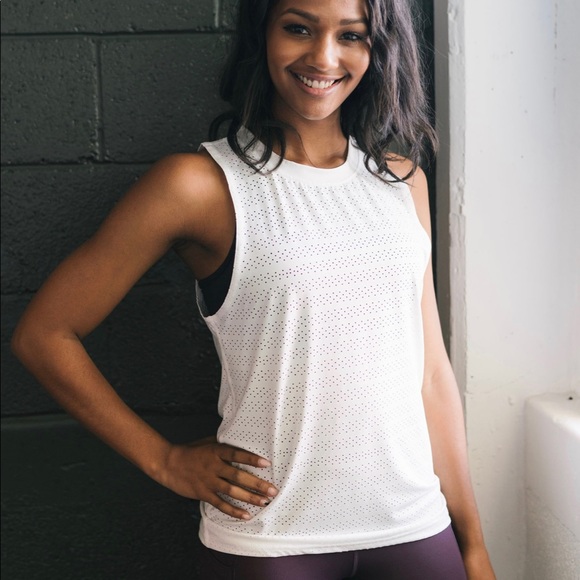 Zyia White Chill Tank - Brand New with tags - SZ L - Picture 1 of 3